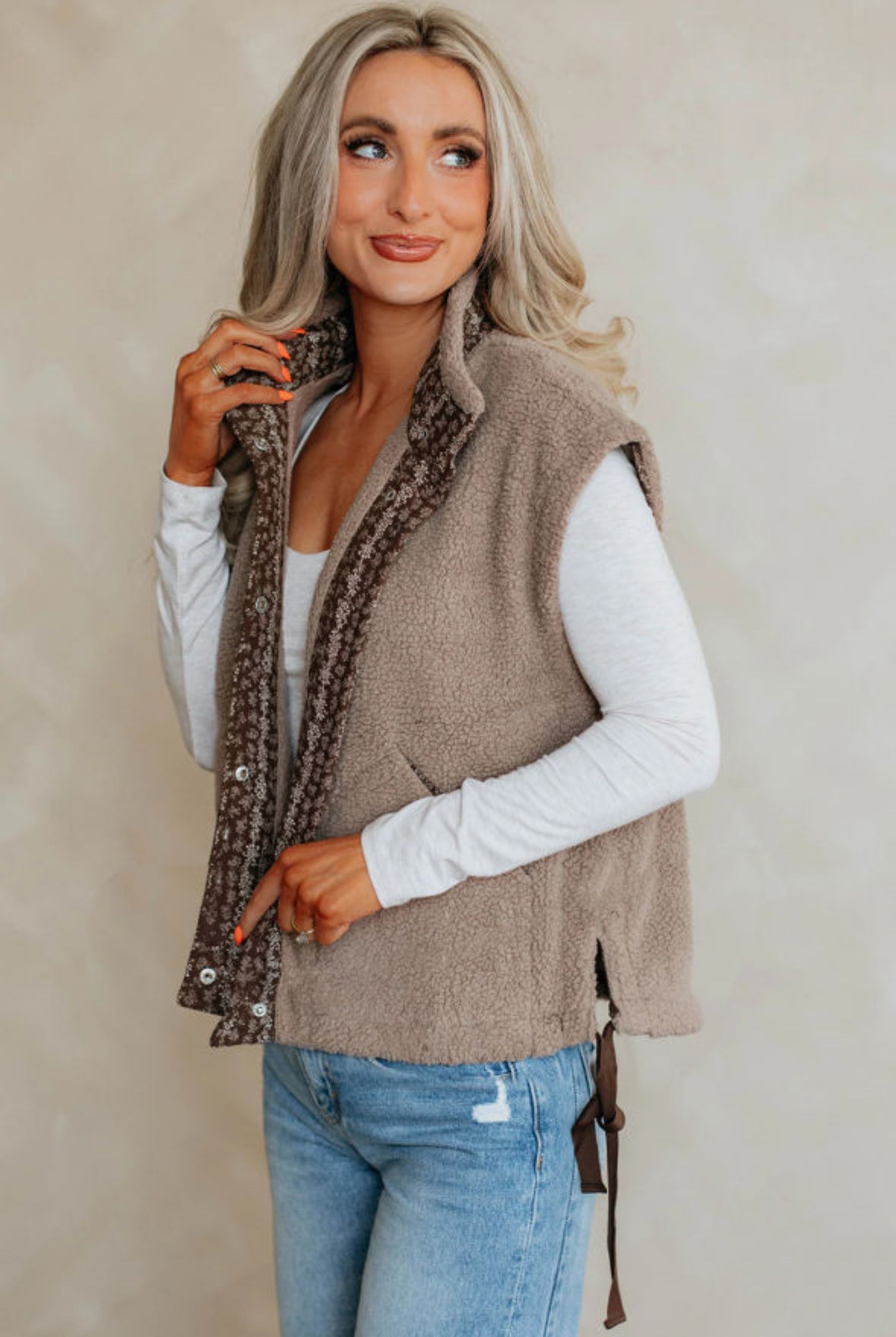 Side bow Sherpa vest